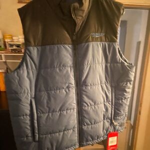 New north face winter vest